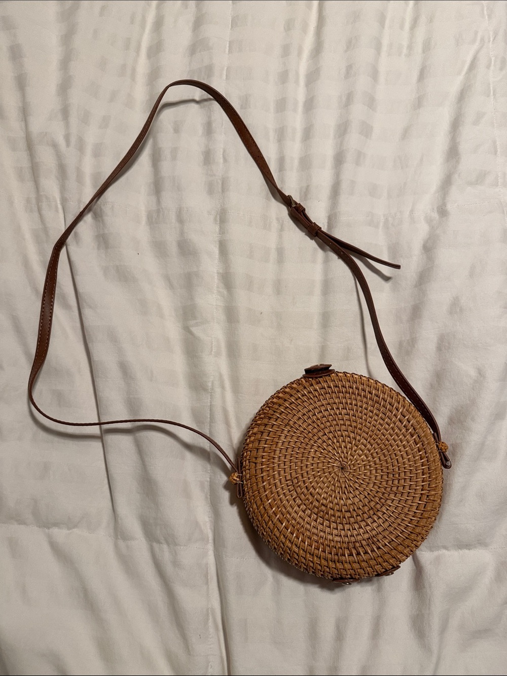 Asos Round Woven Crossbody Bag - Tan